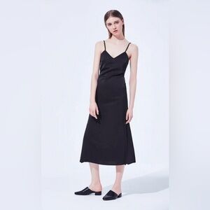 TWO FEATHERS TERESA SLIP DRESS - BLACK